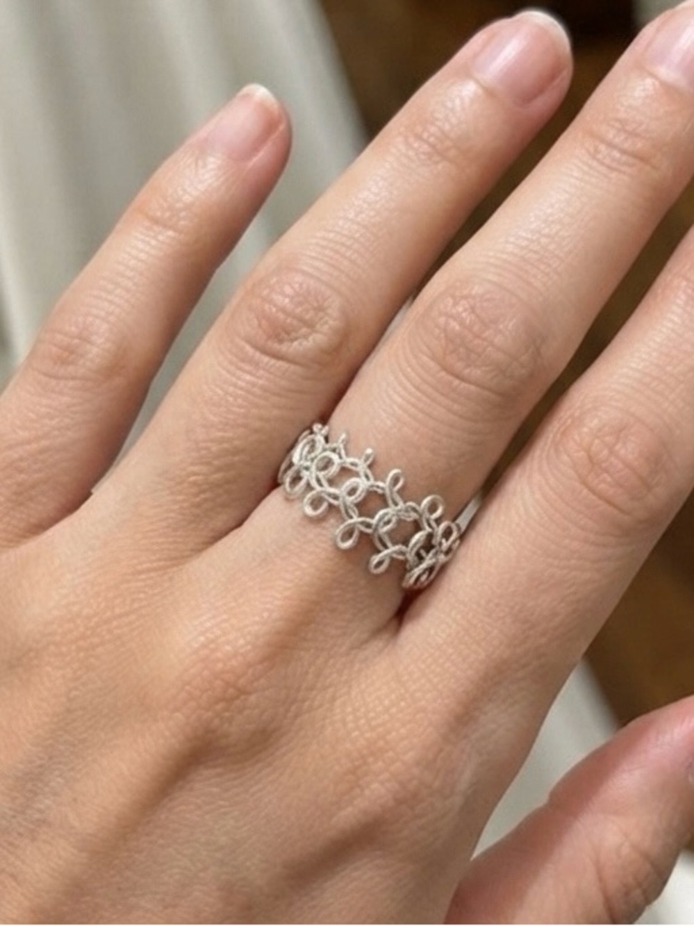 Elegant Silver Swirl Ring unisex